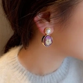 French vintage earrings with purple dried flower amber resin and white pearls in 18K gold finish - Purple Wild Plum Flower
