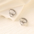 Pendientes de aro con forma de corazón plateados y una piedra de circonita cúbica de corazón - Plata (Corazón)
