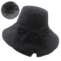Detailansicht eines schwarzen Sonnenhuts mit großer eleganter Schleife am Hinterkopf - M (56-58cm) / Schwarz UV-Schicht