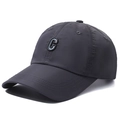 Dunkelgraue, schnelltrocknende Baseballkappe mit C-Abzeichen für Outdoor-Sportarten - Verstellbar / Dunkelgrau