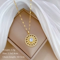 Detailweergave van zonnebloem hanger ketting met afmetingen en gewicht van 4,9 gram - Zonnebloem Zon Gezicht Stijl / Goud