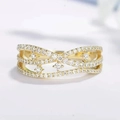 Anillo de capas dorado vintage con cristales blancos y diseño de estrellas romanas - US 7 / Dorado