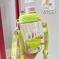 650ml cute bear plastic straw bottle in green and purple with adjustable strap - 650ml / Green