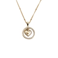 Elegante gouden harthanger ketting met fonkelende zirkonia en rond frame ontwerp - Hartstijl