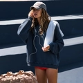 Women's loose navy crewneck sweatshirt with relaxed fit for casual sports and outdoor wear - S / Blue