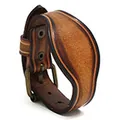 Nahaufnahme braunes Leder-Punk-Armband mit Vintage-Textur und Metall-Dornschließe - Vintage Distressed Brauner Stil (P01895) / Braun
