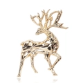 Polierte goldene 3D-Hirschbrosche mit geometrischen Facetten auf weißem Grund - Glänzendes Goldhirsch
