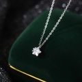 Élégant collier en argent sterling S999 avec un pendentif étincelant en pierre zircon - Argent 990 / Or Blanc