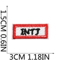 Mini patch brodé lettre INTJ avec surpiqûres rouges et blanches pour sacs DIY - No 12 (Lettre INTJ)