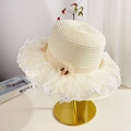 Cappello di paglia beige da donna con nastro di pizzo e ricami floreali delicati - Cappello di Paglia Fiore Pizzo Bianco Sporco (D-525)