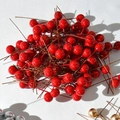 Glossy red Christmas berries on flexible wire stems for festive wreath DIY decorations - 0.8cm / Red