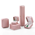 Elegant rose gold jewelry box set with white velvet lining for rings and necklaces - Champagne