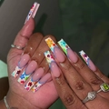 Unghie finte French extra lunghe con motivi floreali colorati e pois alla moda - Multicolore/Stile colla