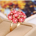 Macro shot of elegant rose cluster ring with ceramic flowers and amber rhinestones - Dark Pink Flower Cluster Ring (11650深粉KC金)