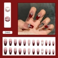 Uñas postizas largas degradado granate con pedrería de corazón y purpurina plateada - Tipo de Pegamento / Corazón de Vino de Borgoña Brillante (Z460)
