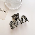 Minimalist geometric claw clip with black and white spotted texture pattern - 6cm / Leopard Print Beige Black