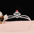 Elegante tiara da sposa in argento con strass lucenti e una gemma rossa centrale - Argento con gemma rossa