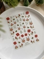Détails de stickers ongles Noël avec motifs chien et fleurs sur assiette en céramique - Gaufré YT4329
