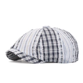 Berretto newsboy patchwork azzurro con motivi vintage a quadri e dettagli sfrangiati - Bianco