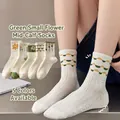 5-pack floral and striped cotton crew socks in green and beige with hollow knit design - One Size / Green Flower