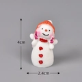 Mini statuetta pupazzo di neve con cappello arancione e cuori rossi, misura 4cm x 2,4cm - Singolo Stile Femminile (Cappello Arancione)