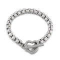 Bracelet chaîne argenté minimaliste avec fermoir en T en forme de cœur sur fond blanc - Style Chaîne Texture Tissée Fermoir Cœur (KB147711-Z)