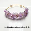 Macro-opname van lavendel amethist kristallen en parels op 14K goud draad armband - Lavendel Amethist