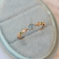 Elegant rose gold ring with oval blue gemstone and green zircon in vintage style - J5304 Gold Oval Blue Gem Vintage Ring