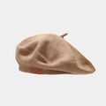 Close-up of khaki knitted beret featuring a brown leather label with LOVE STYLE text - M (56-58cm) / Khaki