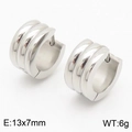 Boucles d'oreilles créoles en acier titane argenté avec design nervuré de 13x7mm - Couleur Acier (KE111294-K)