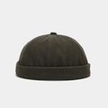 Détail de la texture en velours côtelé vert foncé sur un bonnet docker rétro à bords - Réglable / Vert Militaire