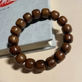 Bracelet en bois de santal avec grain naturel et 16 perles rondes polies de haute qualité - Perles Classiques en Palissandre Noir / 12mm*17 Perles