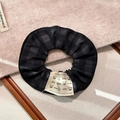 Bloemen kant scrunchie met zwart en grijs ruitjespatroon en schattig puppy-labeltje - 6# Zwart Groot Gaas