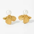 Elegante goudkleurige oorknopjes met witte parel en bloembladstructuur voor dames - Gouden Stijl (KD3585)