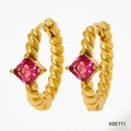 Orecchini a fune dorati con una gemma rosa scuro a taglio principessa di forma quadrata - Stile Rubino Oro (KDE711)