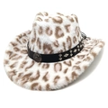Dettaglio di cappello cowboy leopardato con fascia in similpelle e fregio in metallo - Corona a Forma di Cuore Leopardo Bianco