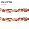 Dettaglio dimensioni del nastro natalizio in finto lino con stampe di pigne e agrifoglio - Poinsettia Pigna / 5 Metri