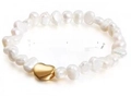 Bracelet élégant en perles d'eau douce blanches avec une perle en cœur dorée - Bracelet de Perles Cœur en Or (KB115000-Z)