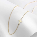 Collana a doppio strato in acciaio inossidabile dorato con croce e perle lucide - Catena Singola Croce Laterale Oro