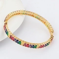 Brazalete bohemio chapado en oro con circonitas rectangulares en colores del arcoíris - Pulsera de Color Oro