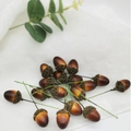 Bellotas artificiales realistas con degradado marrón y tallos verdes para decoración navideña - Bellota artificial con tallo de alambre