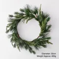 50cm Nordischer Weihnachtskranz mit künstlichen Tannennadeln und einem Gewicht von 400g - 50cm Tannennadelkranz/400g