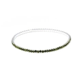 Pulsera riviere de plata con una fila de cristales redondos verde oliva en fondo blanco - Plata Verde Oliva