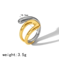 Anello geometrico in acciaio inossidabile con finitura bicolore oro e argento - Stile a Spirale Incrociata (TR4241-M)