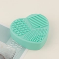 Mint green heart-shaped silicone makeup brush cleaning mat with multi-texture surface - Heart-shaped Dry Cleaning Box / Green