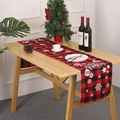 Detalle de camino de mesa navideño de cuadros rojos y negros con diseño de renos - Reno Merry Christmas con Letras