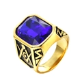 Anello massonico dorato con gemma blu rettangolare e simboli di squadra e compasso incisi - Misura 7 / Oro Nero con pietra blu profondo