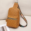 Sac de poitrine marron à motif cercles pour femme avec bandoulière large LOVE - Jaune