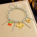 Bracciale in acciaio inossidabile con ciondoli a forma di ape dorata e ciliegia rossa - Stile Ape Ciliegia (B1653)