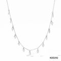 Collana in acciaio al titanio argento con paillettes a rombo e maglie a catena stratificate - Collana con Pendente a Rombo (PDD292) / Argento